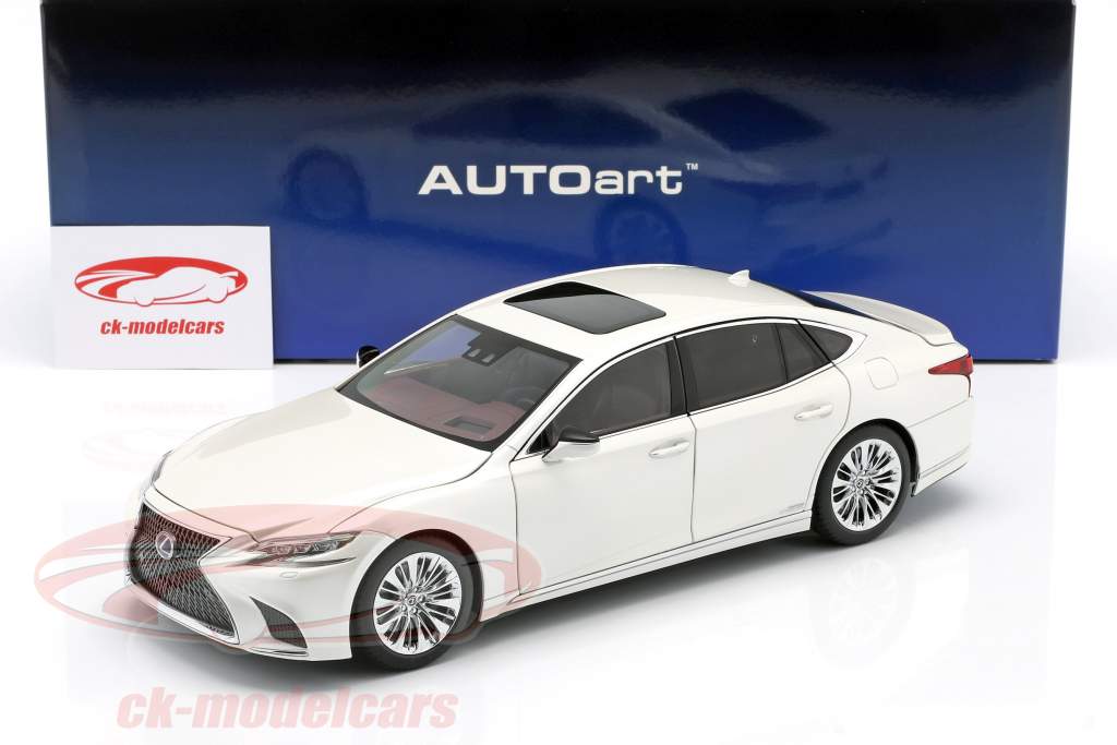 Lexus LS 500h year 2018 sonic white metallic 1:18 AUTOart