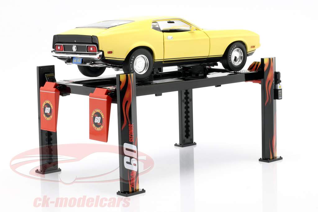 Verstelbaar met vier palen Hefplatform Gone in 60 seconds 1:18 Greenlight