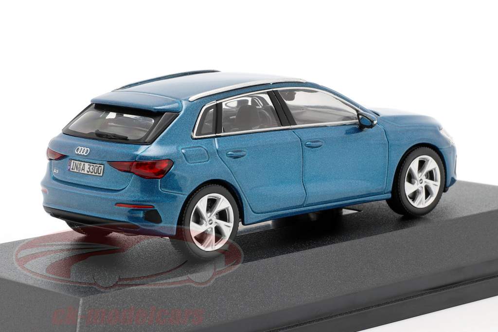 Audi A3 Sportback Byggeår 2020 atoll blå 1:43 iScale