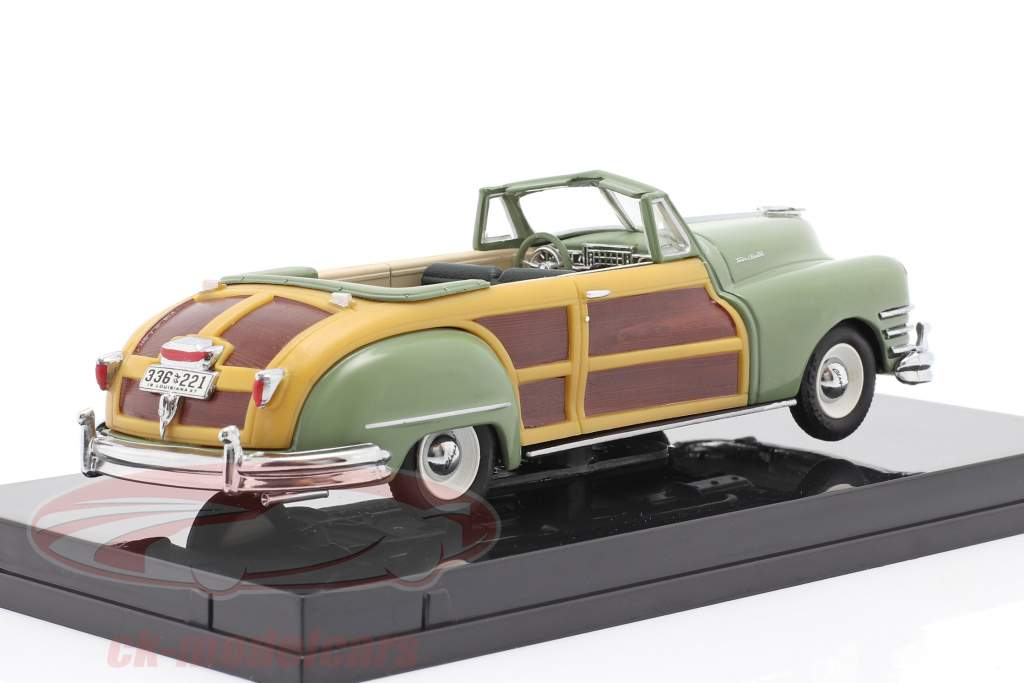 Chrysler Town and Country year 1947 heather green 1:43 Vitesse