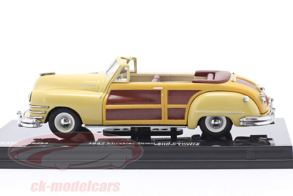 Chrysler Town and Country an 1947 Jaune lustre 1:43 Vitesse
