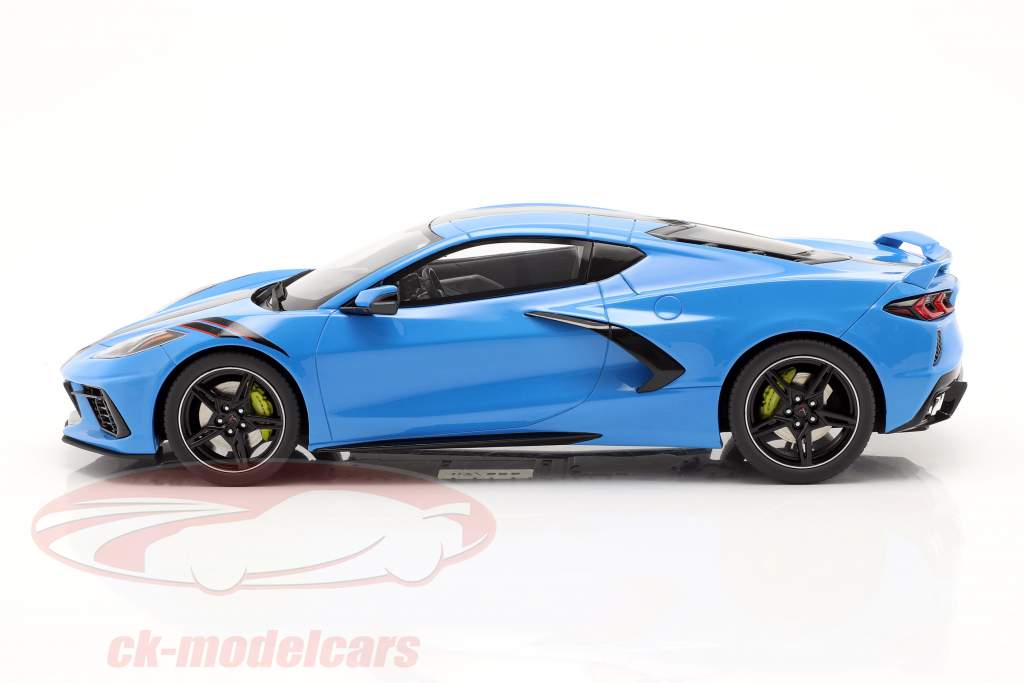 Chevrolet Corvette C8 Byggeår 2020 blå / sort 1:18 GT-Spirit