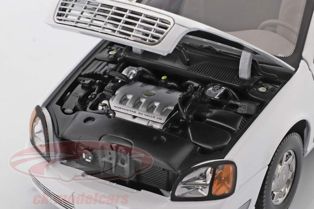 Cadillac DeVille Limousine Byggeår 2004 hvid 1:18 SunStar