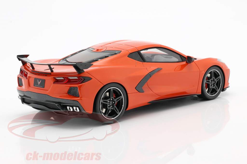 Chevrolet Corvette C8 Stingray 用 High Wing 建设年份 2020 橙子 1:18 TrueScale