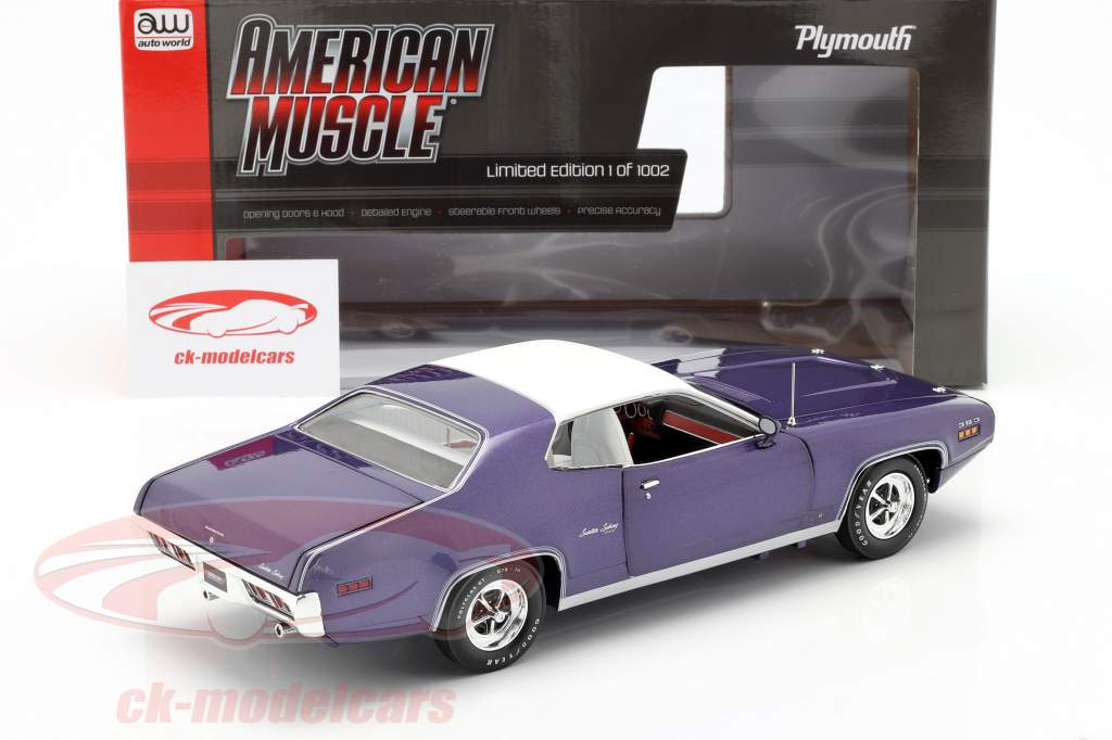 Plymouth Satellite Sebring Plus 1971 violett metallic / weiß 1:18 AutoWorld