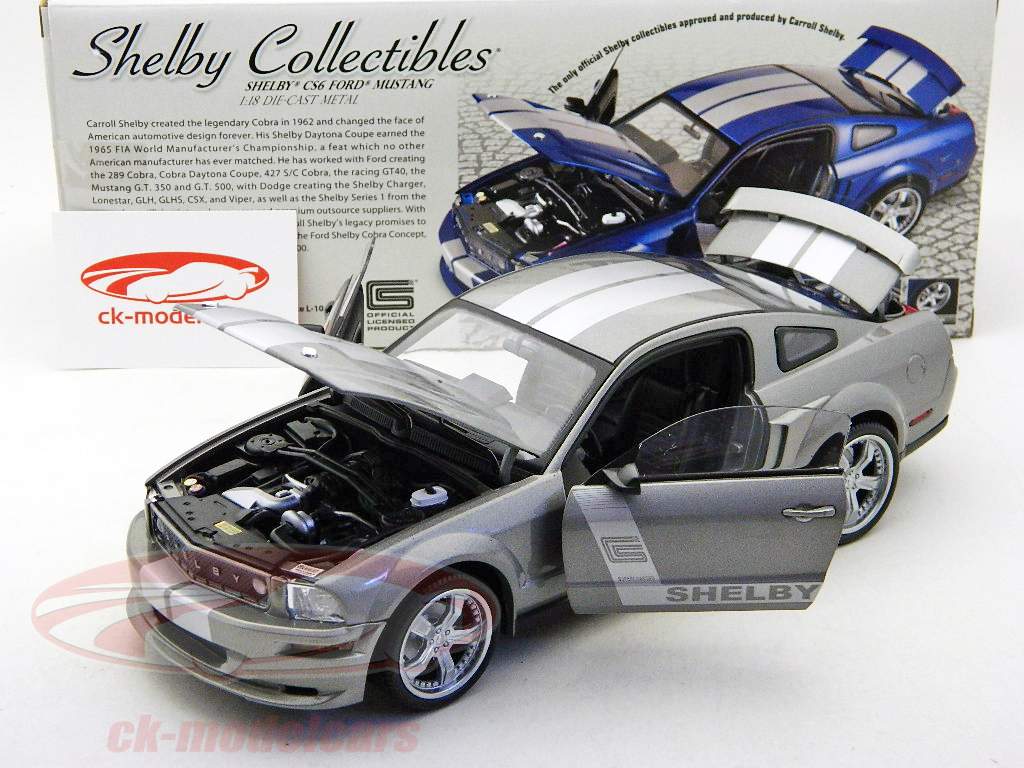 Shelby CS6 Ford Mustang 2008 gris avec rayures argent ShelbyCollectibles 1:18