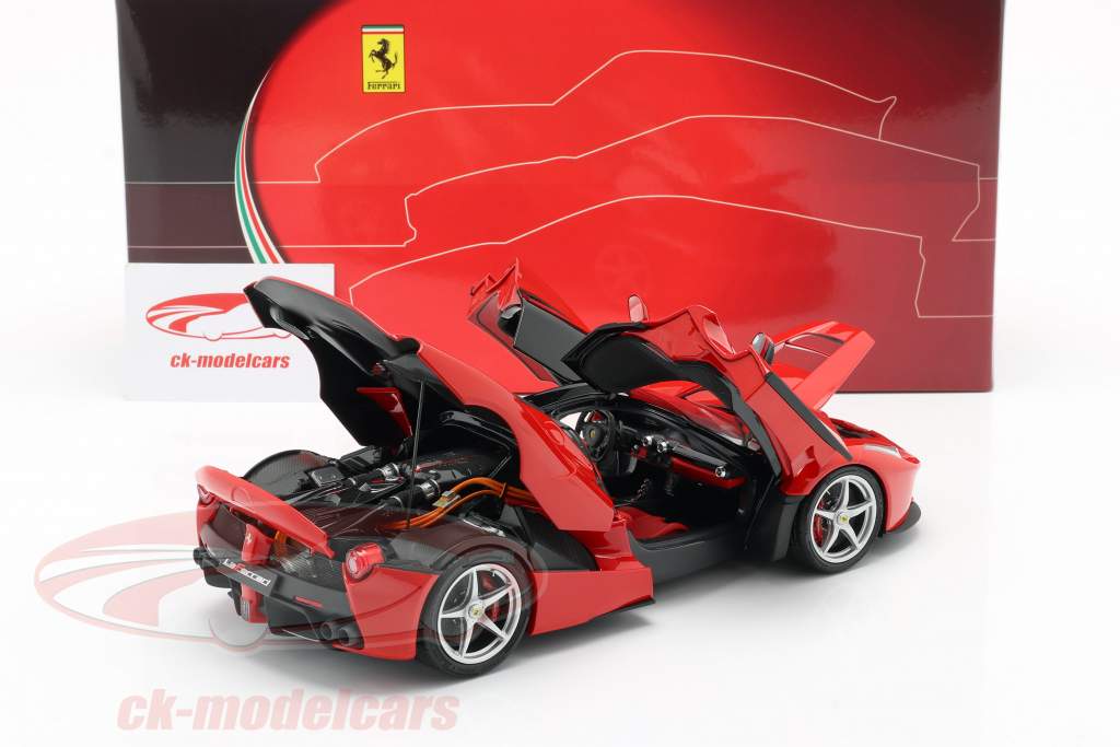 Ferrari LaFerrari Année de construction 2013 corsa rouge / noir 1:18 BBR