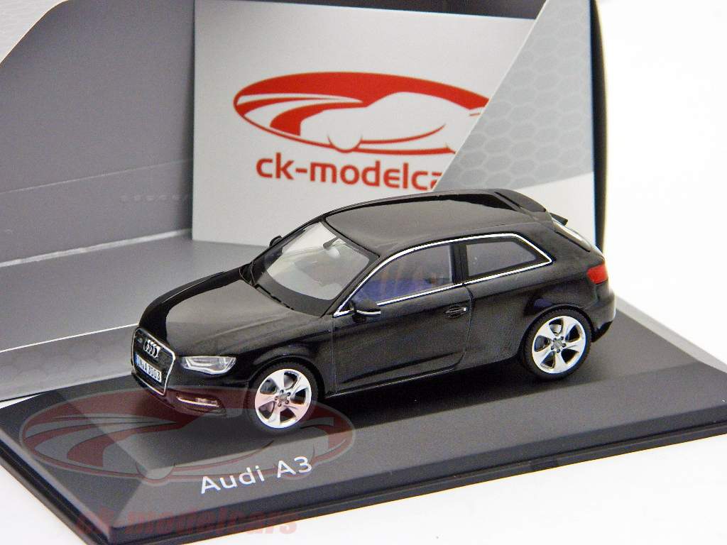 Audi A3 phantomschwarz / phantom black 1:43 Schuco