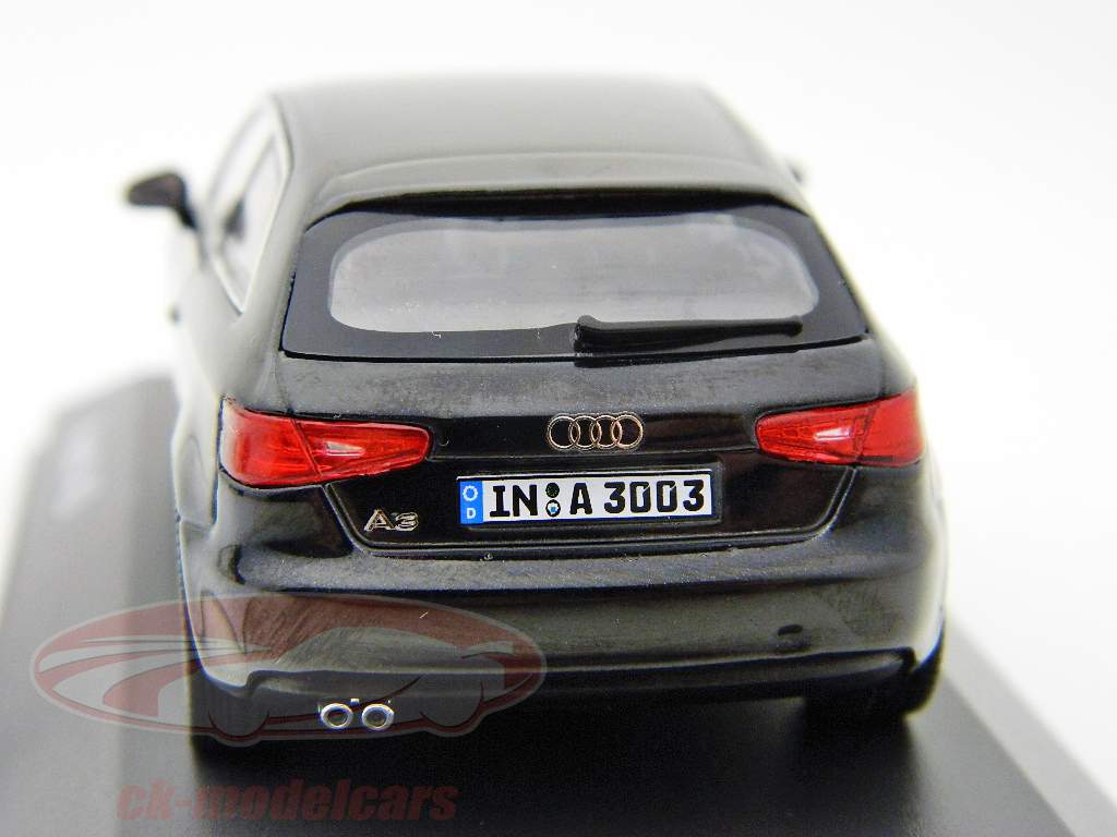 Phantom Black Audi A3 / phantom black Schuco 1:43