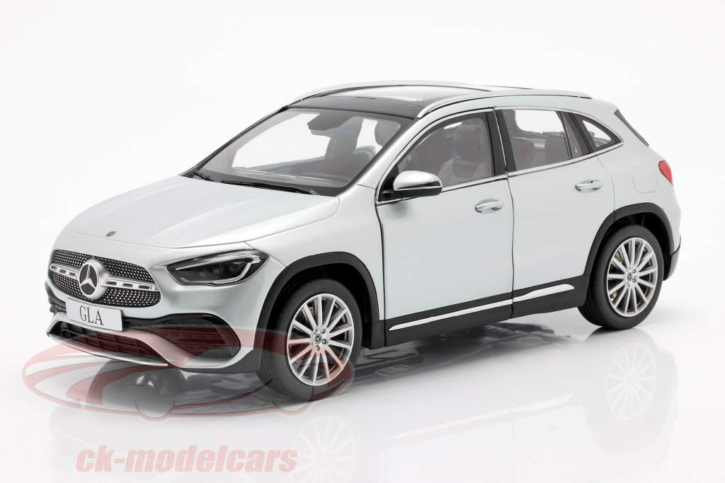 Mercedes-Benz GLA-Klasse (H247) Baujahr 2020 iridiumsilber 1:18 Z-Models