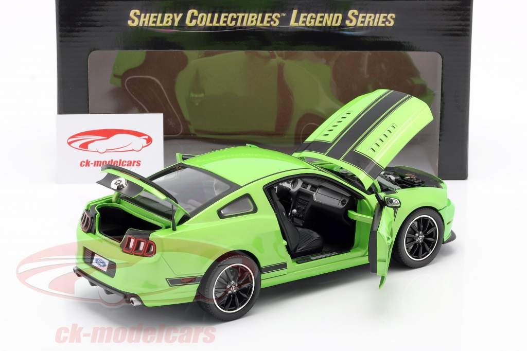 Ford Mustang Boss 302 Anno 2013 verde 1:18 ShelbyCollectibles
