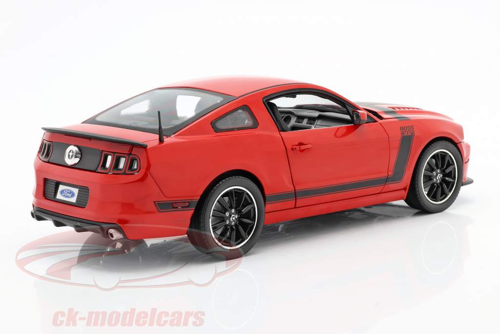Ford Mustang Boss 302 Year 2013 red 1:18 ShelbyCollectibles