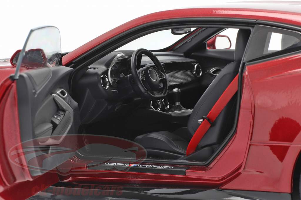 Chevrolet Camaro ZL1 year 2017 red 1:18 AUTOart