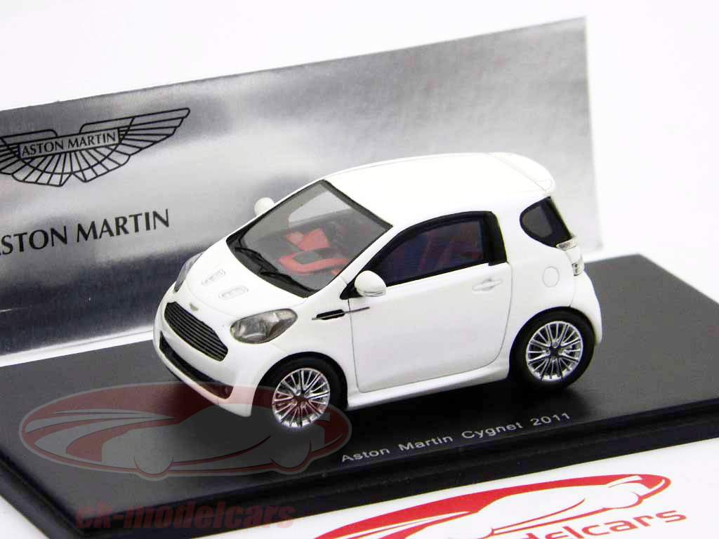 Aston Martin Cygnet RHD année 2011 blanc / blanc Spark 1:43