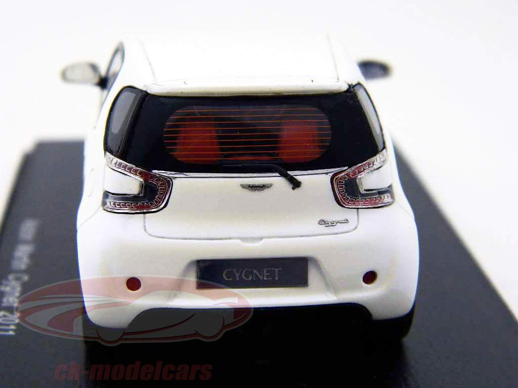 Aston Martin Cygnet RHD 2011 white 1:43 Spark