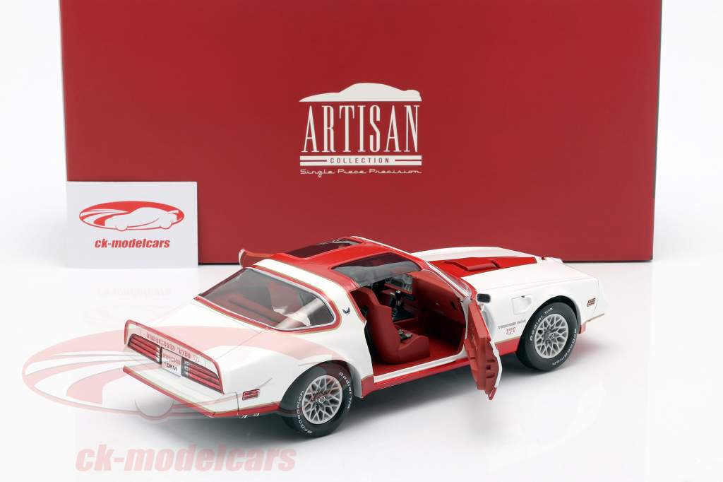 Pontiac Firebird Macho Trans Am 建設年 1978 白い / 赤 1:18 Greenlight