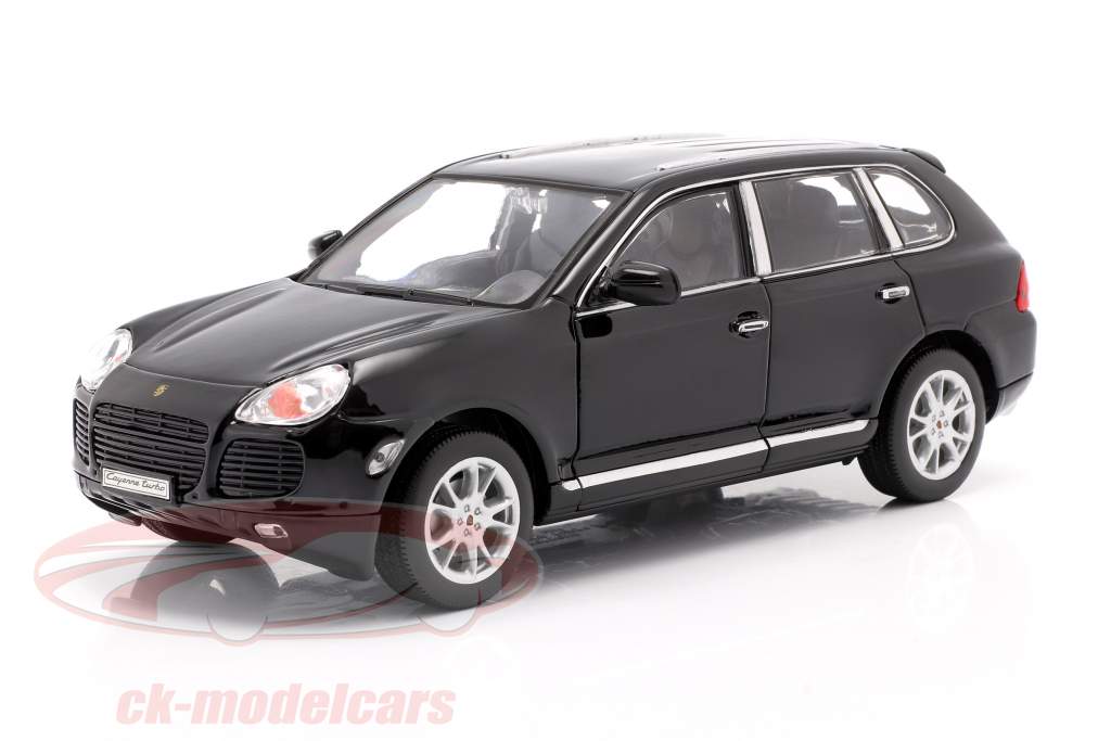 Porsche Cayenne Turbo år 2002 sort 1:24 Welly
