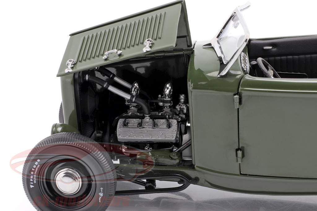 Ford Roadster Byggeår 1932 Green with Envy mørkegrøn / sort 1:18 GMP