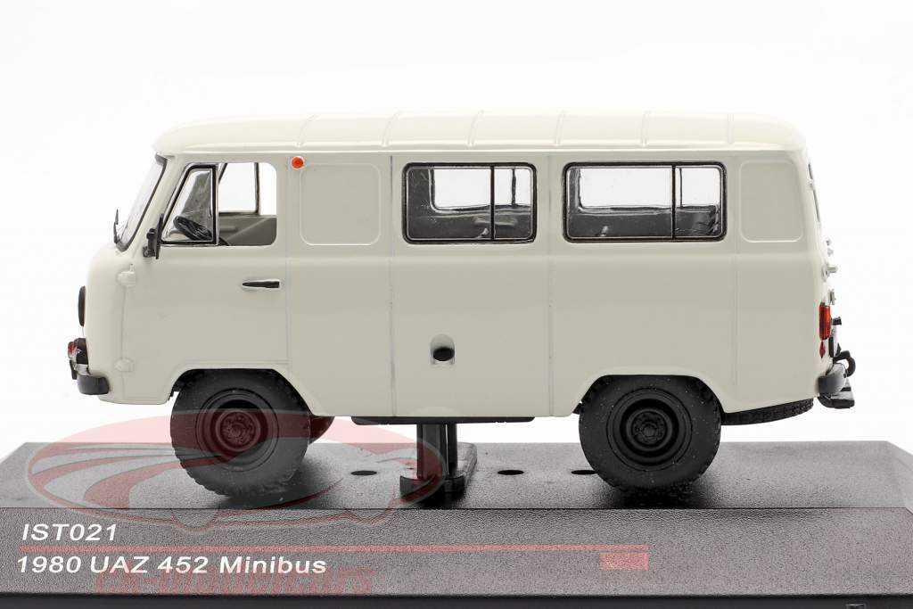 UAZ 452 microbús Año de construcción 1980 Blanco 1:43 IST-Models