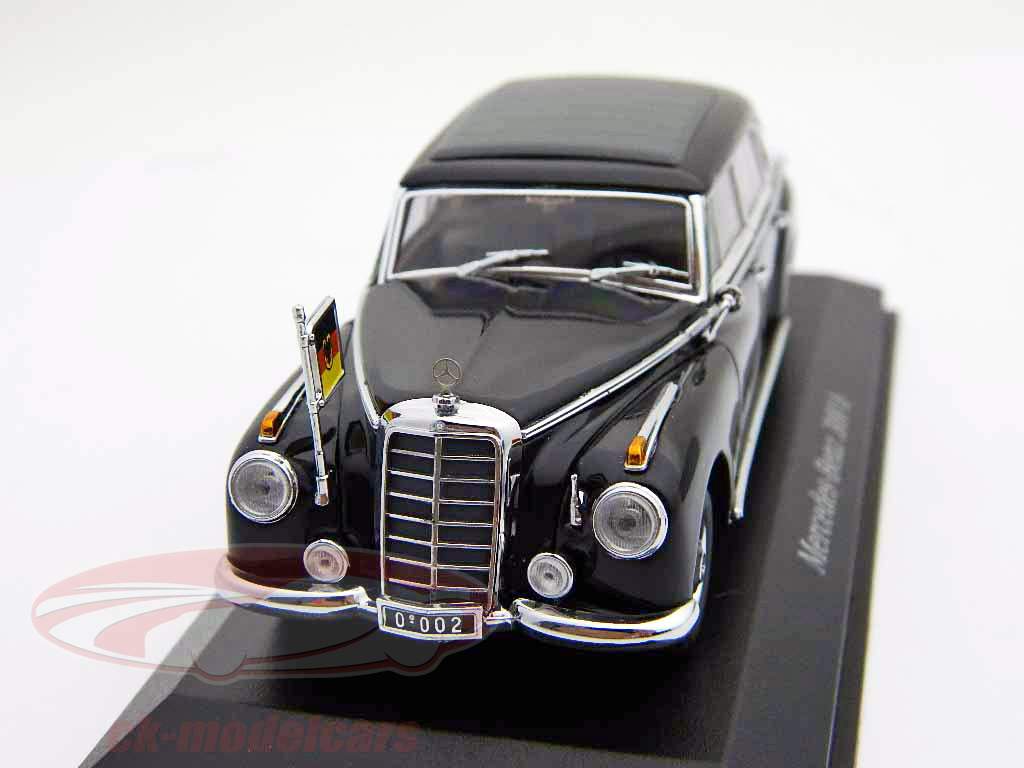 Mercedes-Benz 300 b Konrad Adenauer sort / sort 1:43 Minichamps