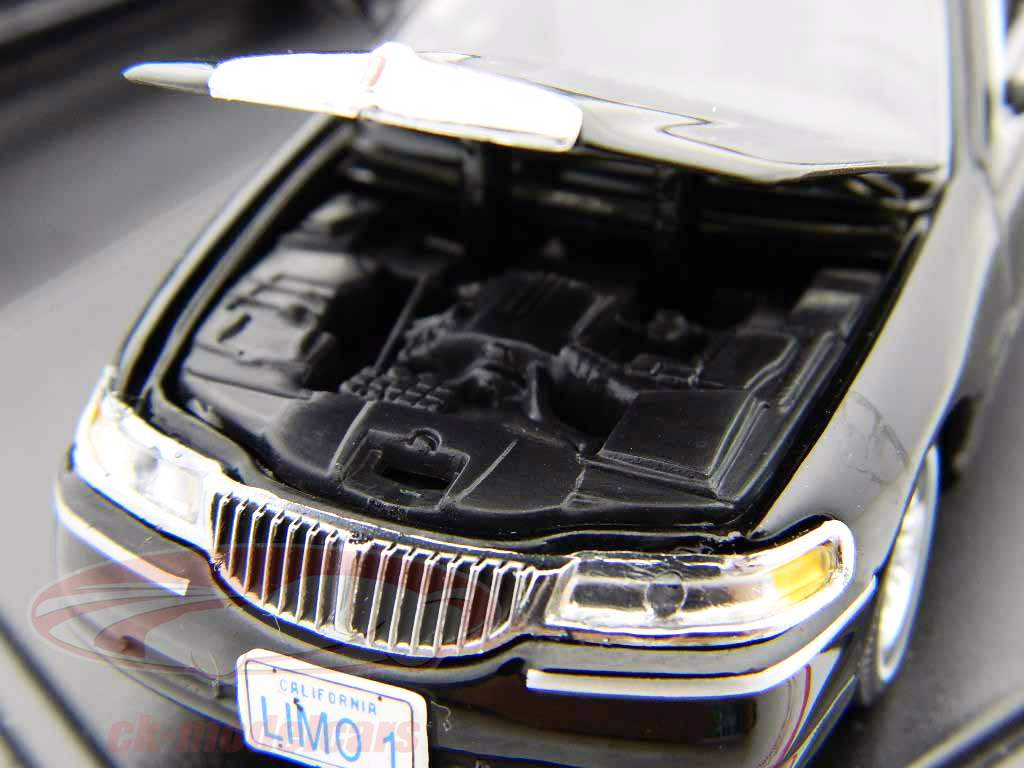 Lincoln town car stretch Limousine noir 1:43 Vitesse