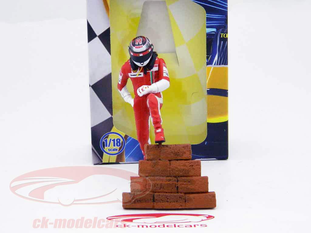 K.Raikkonen driver figure formula 1 world champion 2007 standing Ed.3 1:18 TopMo
