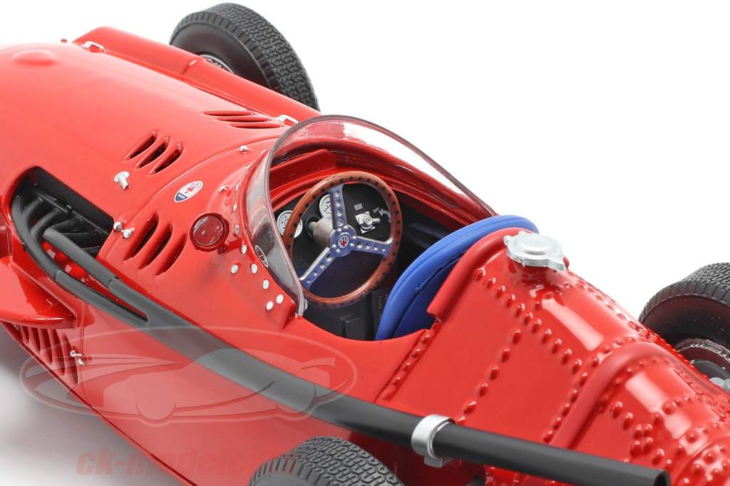 Maserati 250F formula 1 1957 Plain Body Edition rosso con giallo naso 1:18 CMR