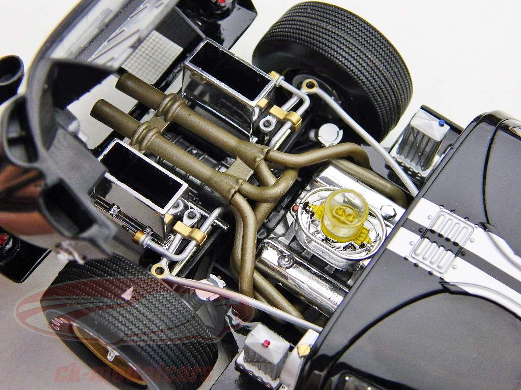 Ford GT40 MK II siden 1966 sort med sølv striber 1:18 ShelbyCollectibles