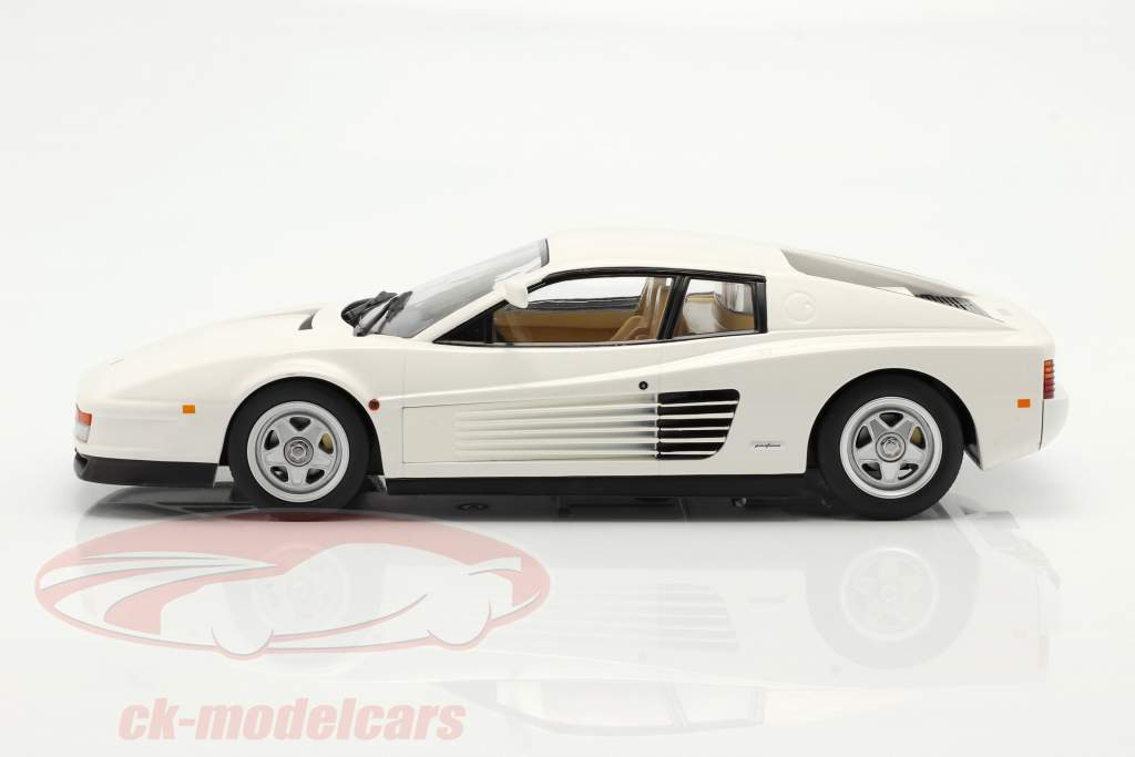 Ferrari Testarossa Monospecchio Версия для США Год постройки 1984 Белый 1:18 KK-Scale