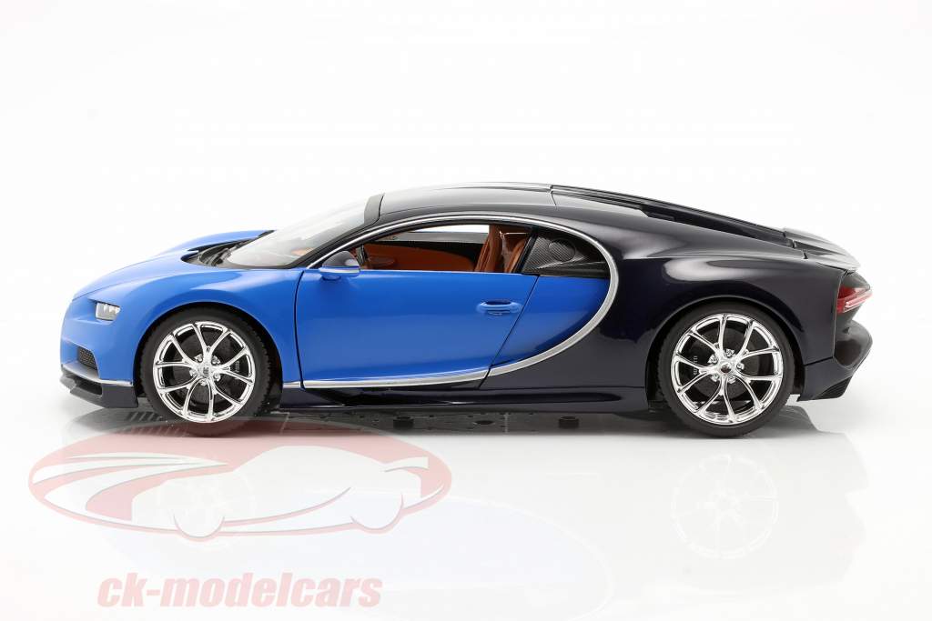 Bugatti Chiron año 2016 azul / azul oscuro 1:18 Bburago