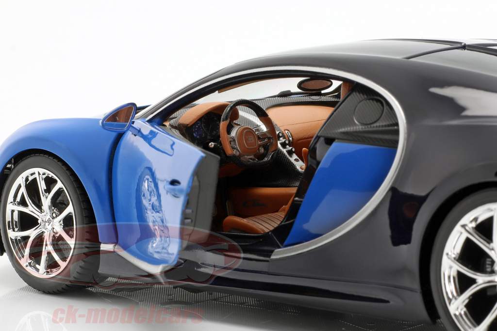 Bugatti Chiron ano 2016 azul / azul escuro 1:18 Bburago