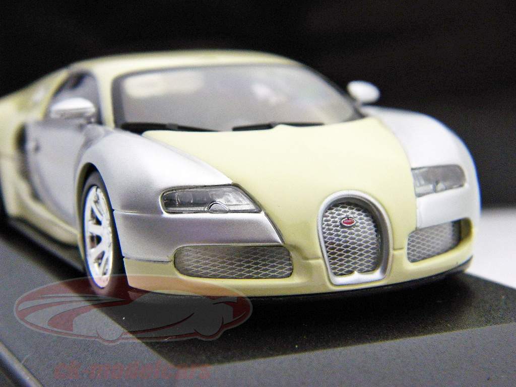 Bugatti Veyron Centenaire di fabbricazione 2009 cromo / cromo beige / beige 1:43 Minichamps
