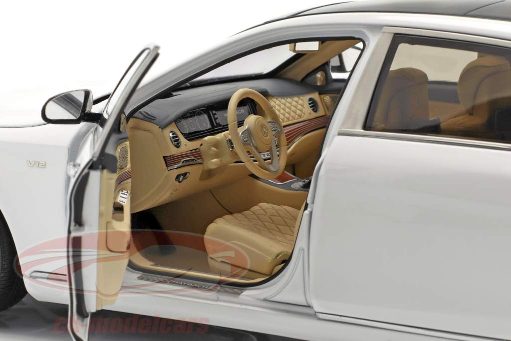 Mercedes-Benz Maybach S-Klasse Baujahr 2019 diamant weiß 1:18 Almost Real