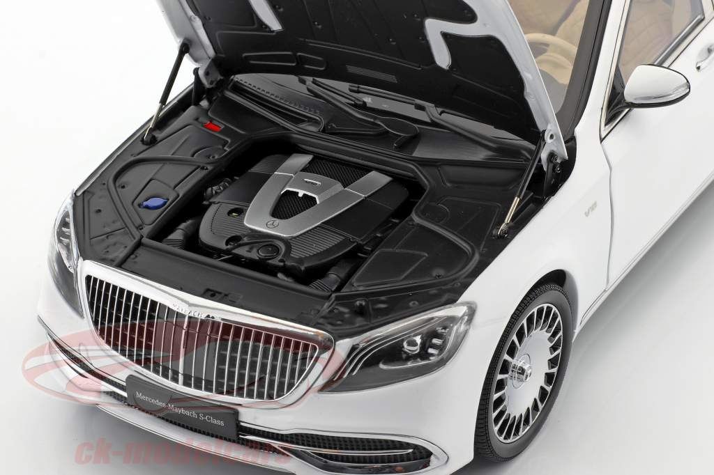 Mercedes-Benz Maybach S-Klasse Baujahr 2019 diamant weiß 1:18 Almost Real