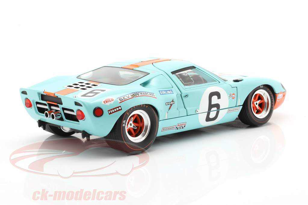 Ford GT40 MK1 #6 Vincitore 24h LeMans 1969 Ickx, Oliver 1:18 Solido