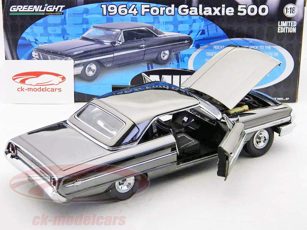 Chrome di costruzione 1964 Ford Galaxie 500 uomini film auto a Black 3 nero 1:18 Greenlight
