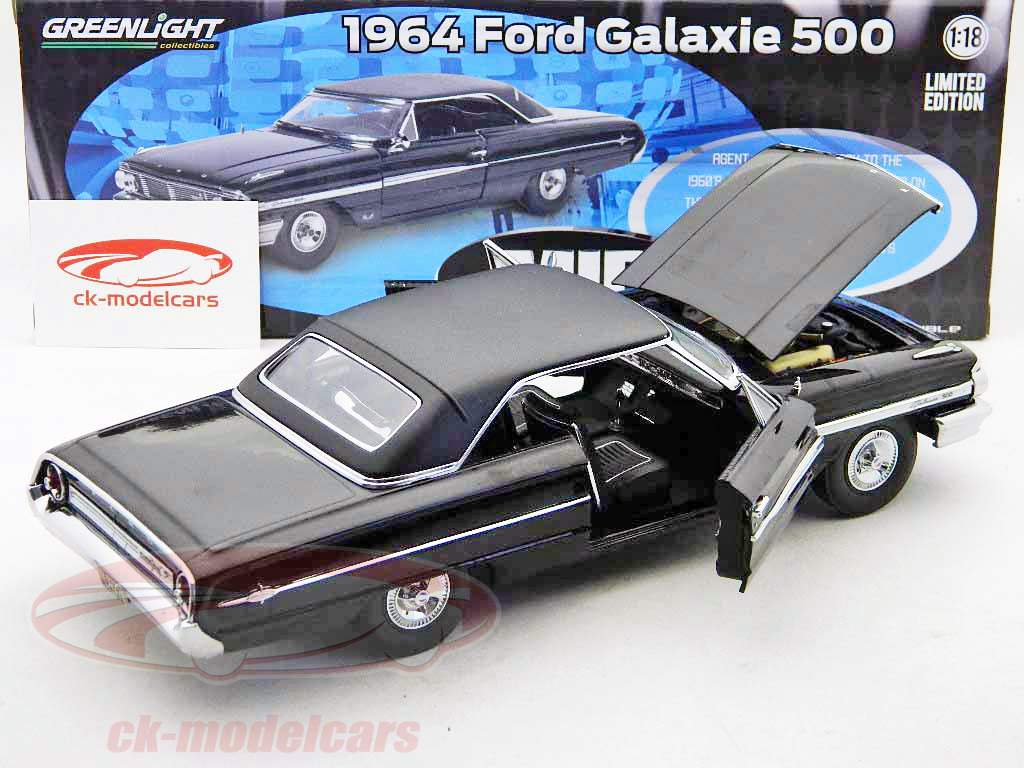 Ford Galaxie 500 Année 1964 noir  Movie Car Men in Black 3 1:18 Greenlight