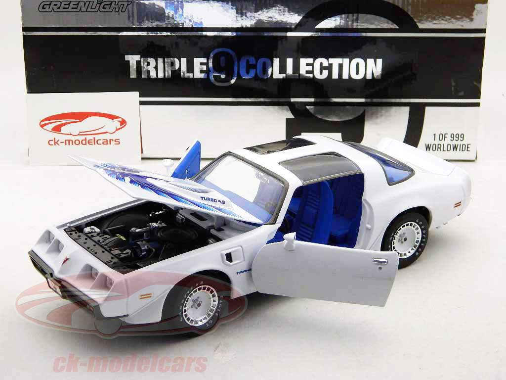 Pontiac Transam Turbo 4.9 1980 hvid med blå fugl 1:18 Greenlight