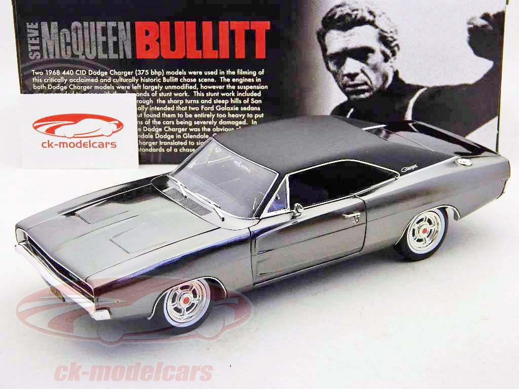 Dodge Charger R / T 440 MovieCar Bullitt Steve McQueen crome 1:18 Greenlight