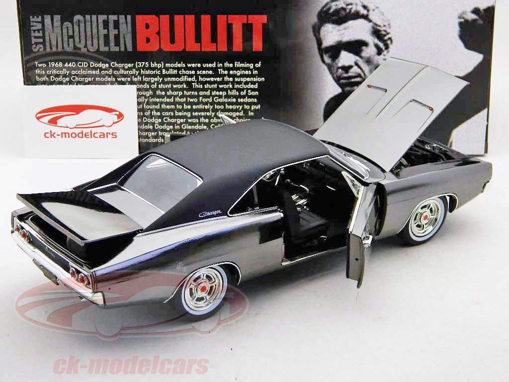 Dodge Charger R / T 440 MovieCar Bullitt Steve McQueen crome 1:18 Greenlight