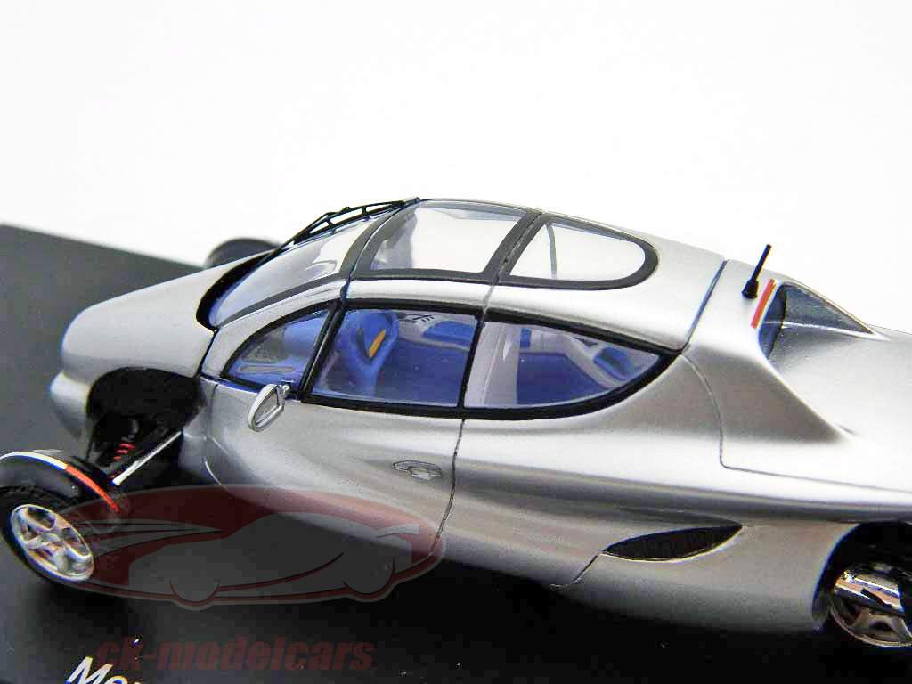 Mercedes-Benz F300 1997 silver 1:43 Spark