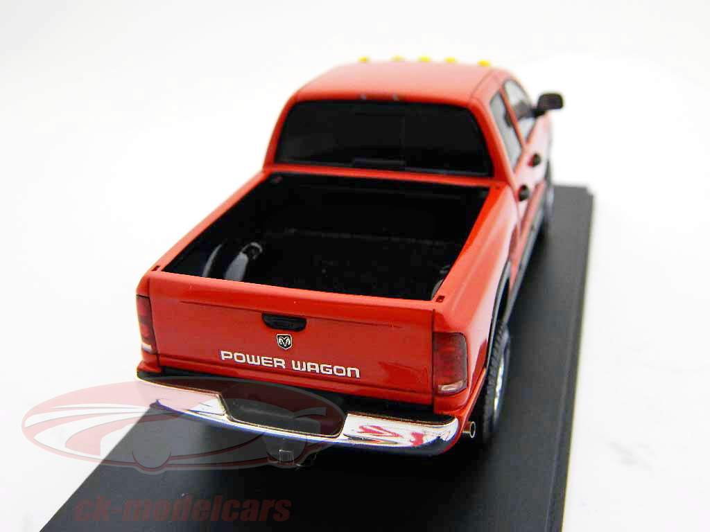 Dodge Ram Power Wagon modèle 2005 rouge / rouge Spark 1:43