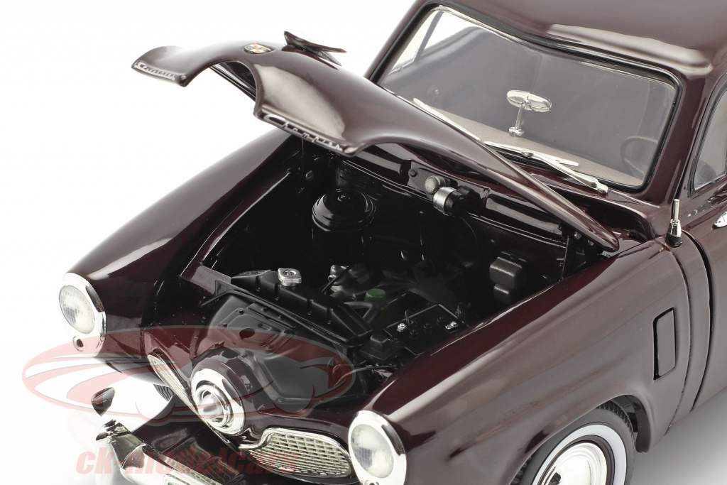 Studebaker Champion Année de construction 1951 noir Cerise 1:18 GMP