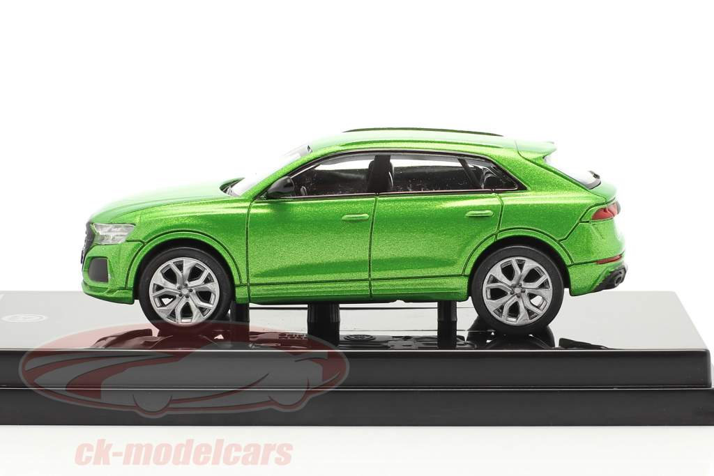 Audi RS Q8 Année de construction 2018 Java vert métallique 1:64 Paragon Models