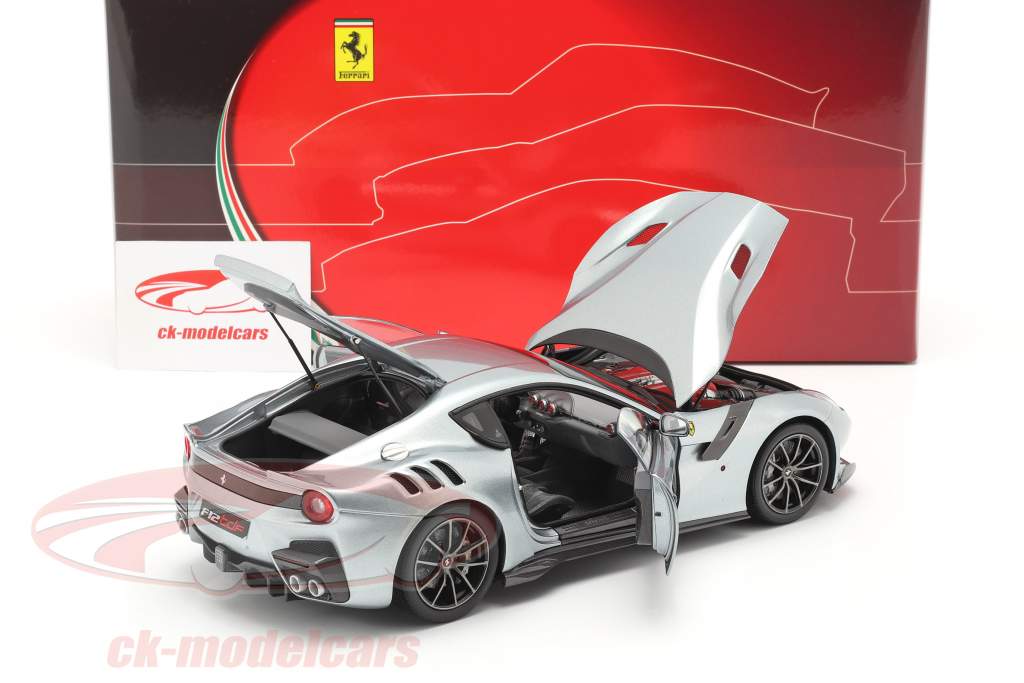 Ferrari F12 TDF Año de construcción 2015 titanio gris 1:18 BBR