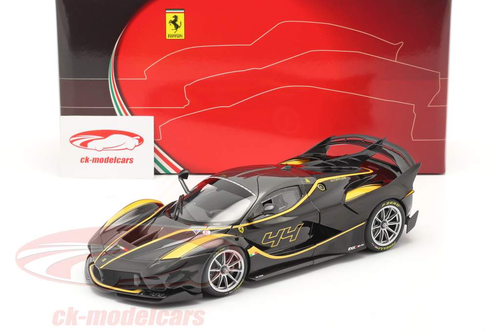 Ferrari FXX-K Evo #44 Byggeår 2017 sort / gul 1:18 BBR