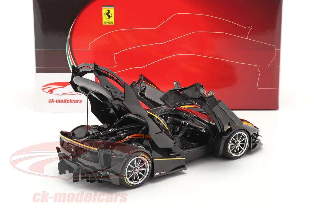 Ferrari FXX-K Evo #44 Byggeår 2017 sort / gul 1:18 BBR