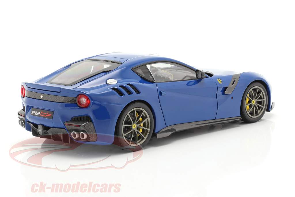 Ferrari F12 TDF Año de construcción 2015 azzurro dino azul 1:18 BBR