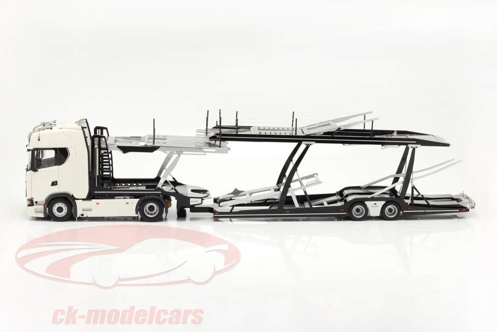 Set Scania V8 730S Wit Met Lohr Autotransporter zwart / zilver 1:18 NZG