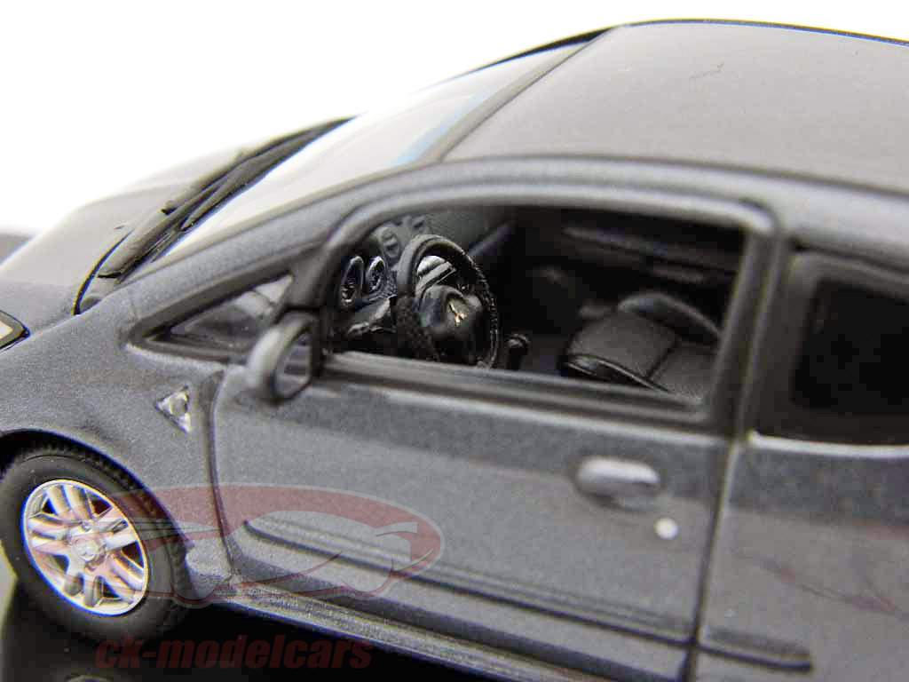 Mitsubishi Colt CZT grau / grey 1:43 Vitesse